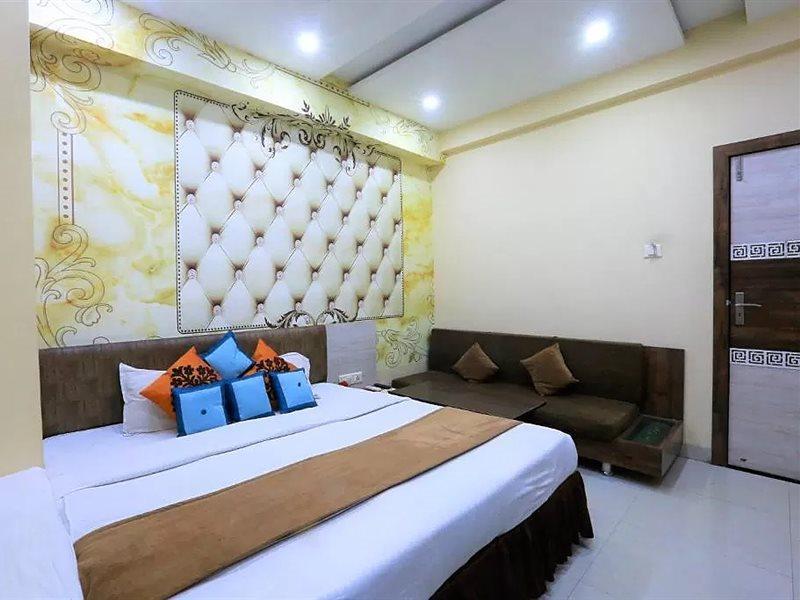 The Ashoka Hotel 3*