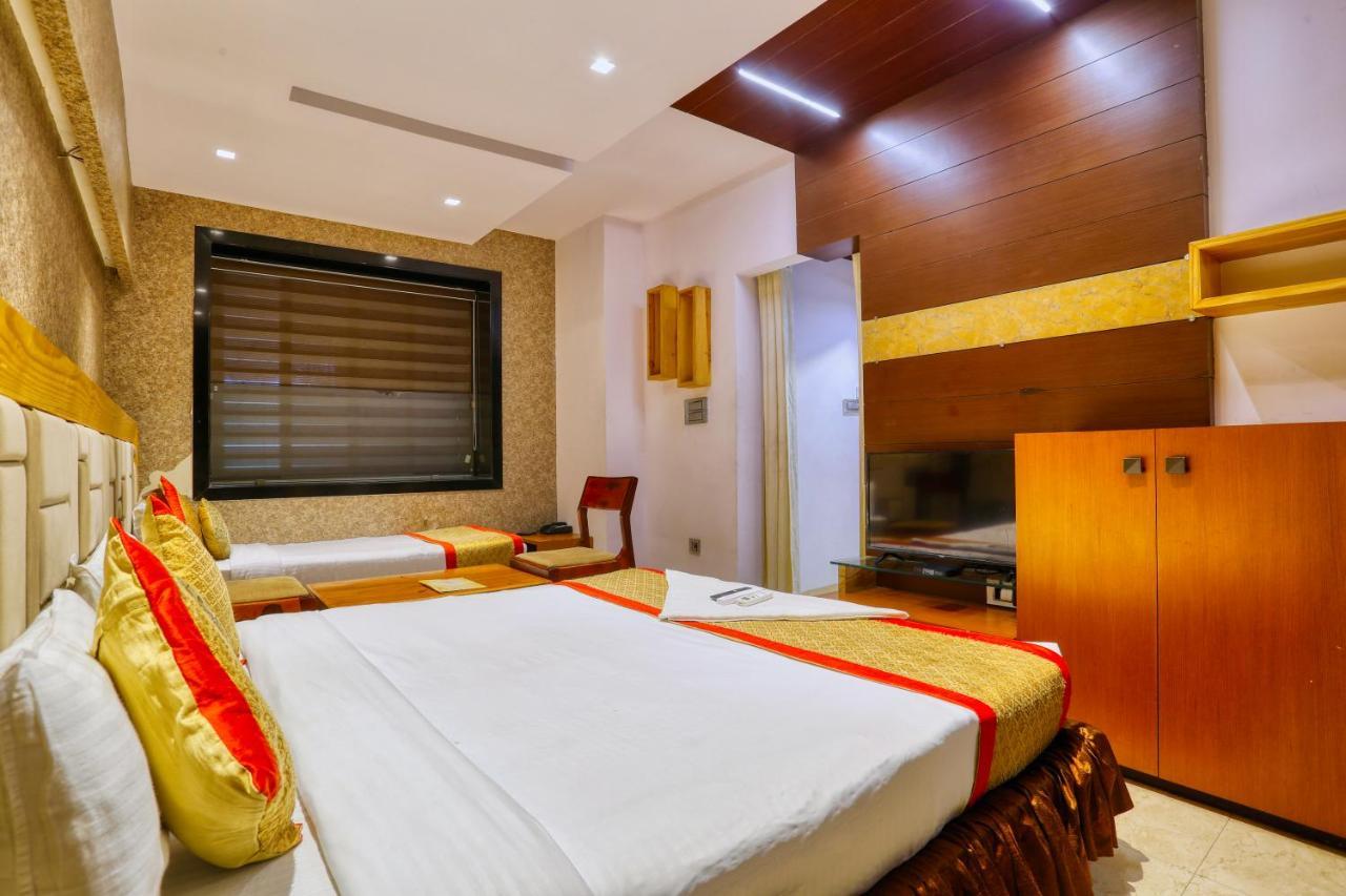 The Ashoka Hotel 3*