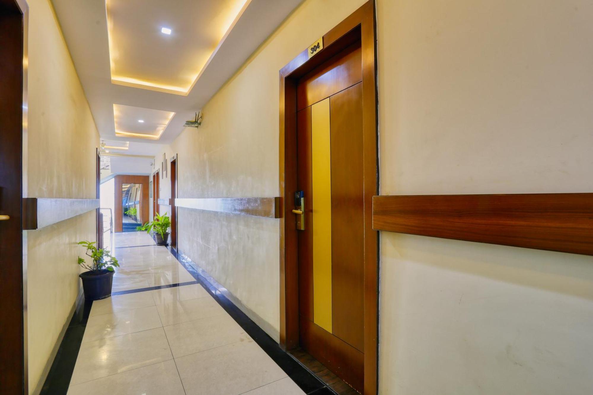 Hotel The Ashoka 3*